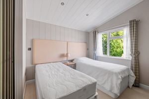 Photo 19- click for photo gallery